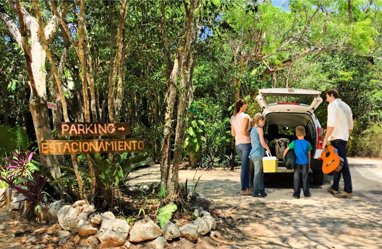 Camp Akumal - Hosted Family Bungalows Exterior photo